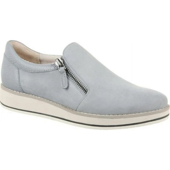 27 EDIT Shoes - NWOT 27 Edit Naturalizer Glacier Grey Womens Devlyn Zip Up Loafers Size 8M
